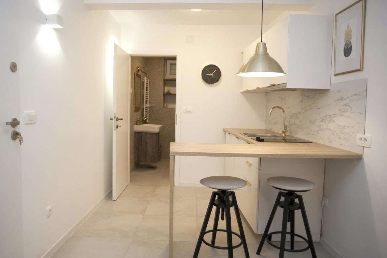Studio Apartment Jon Split Exterior foto